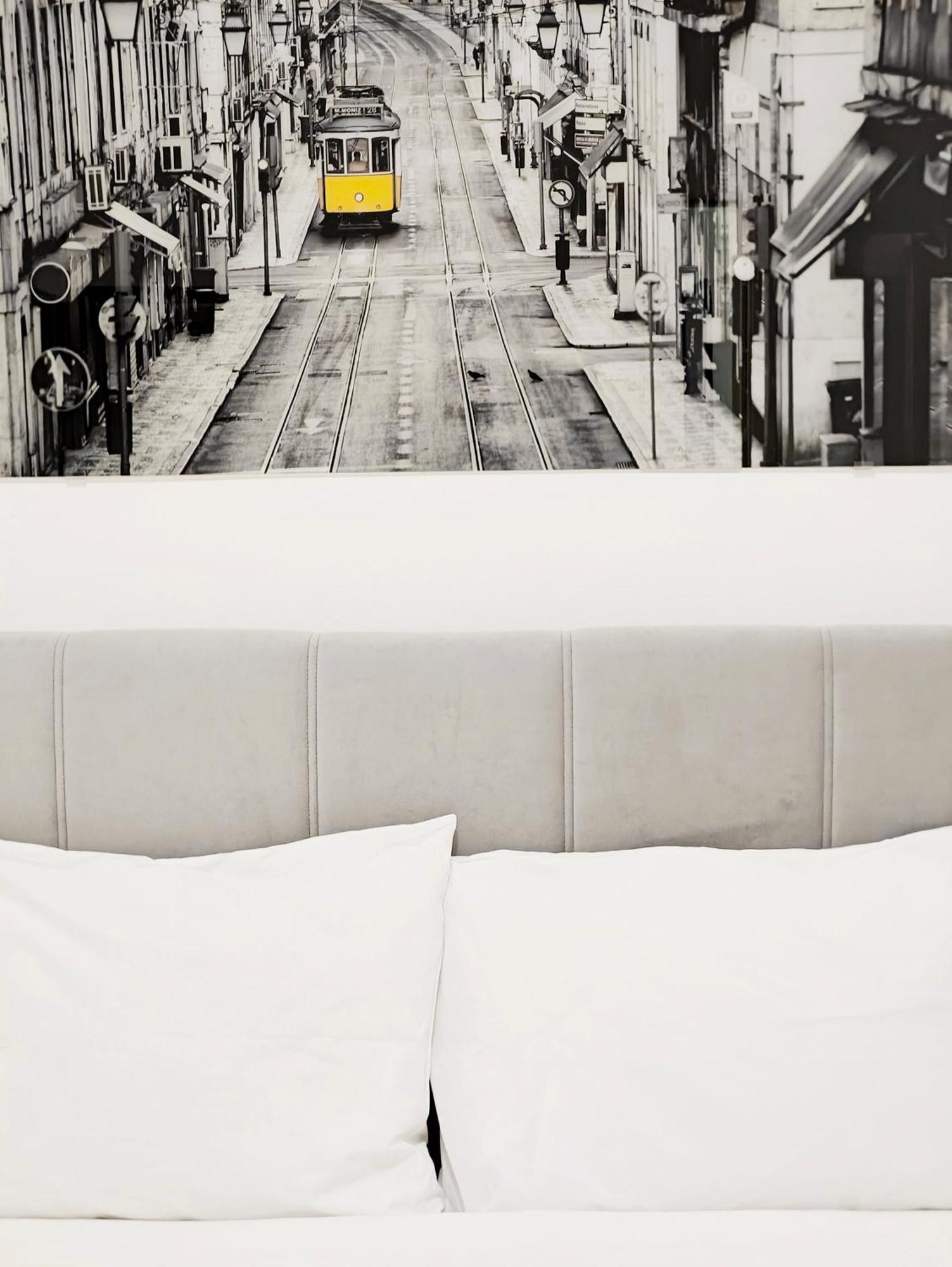 Happiness Apartment
